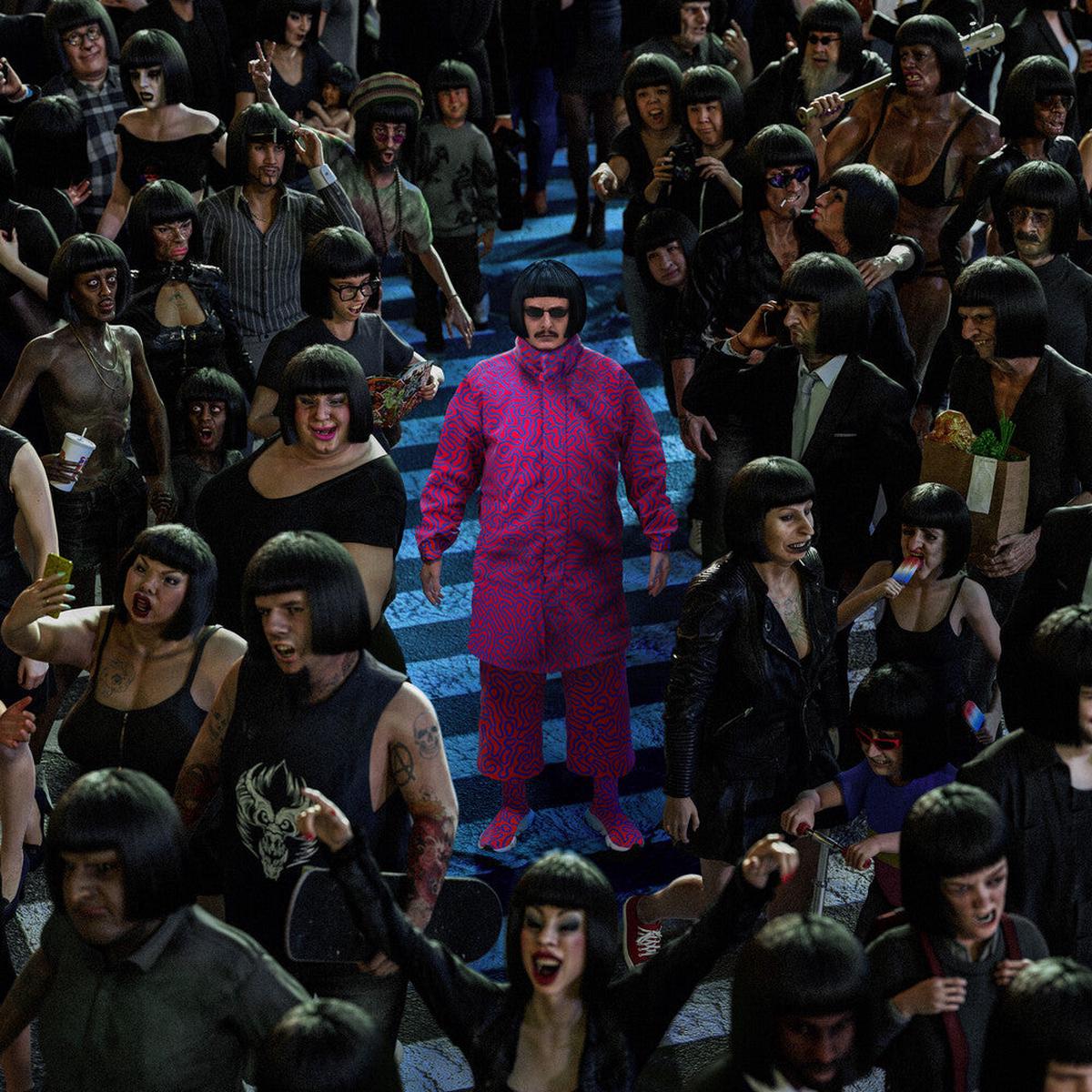 Oliver Tree – Alone In A Crowd [Apple/Blue Jay/Black Swirl LP]